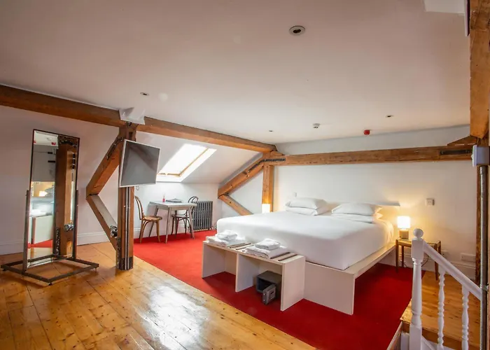 Kellys Hotel